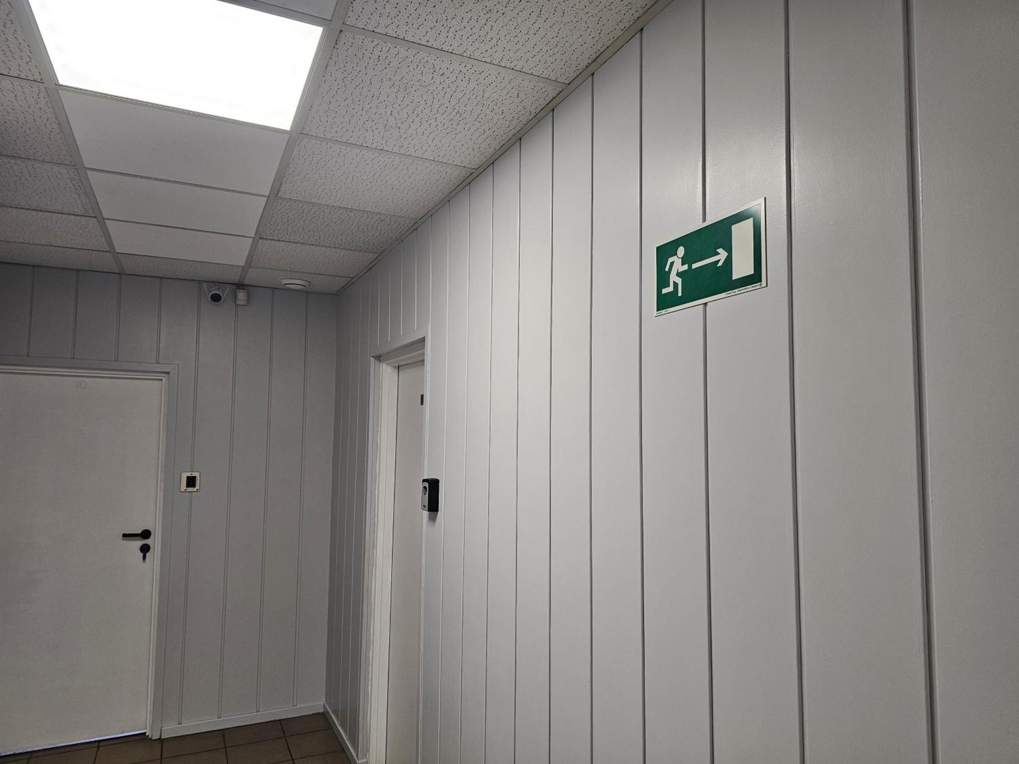 Rest Hostel Airport Modlin Nowy Dwór Mazowiecki Eksteriør billede